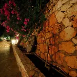 Lycia מלון קס