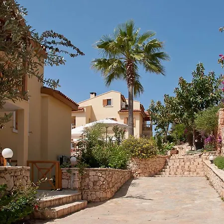 מלון Lycia 4*